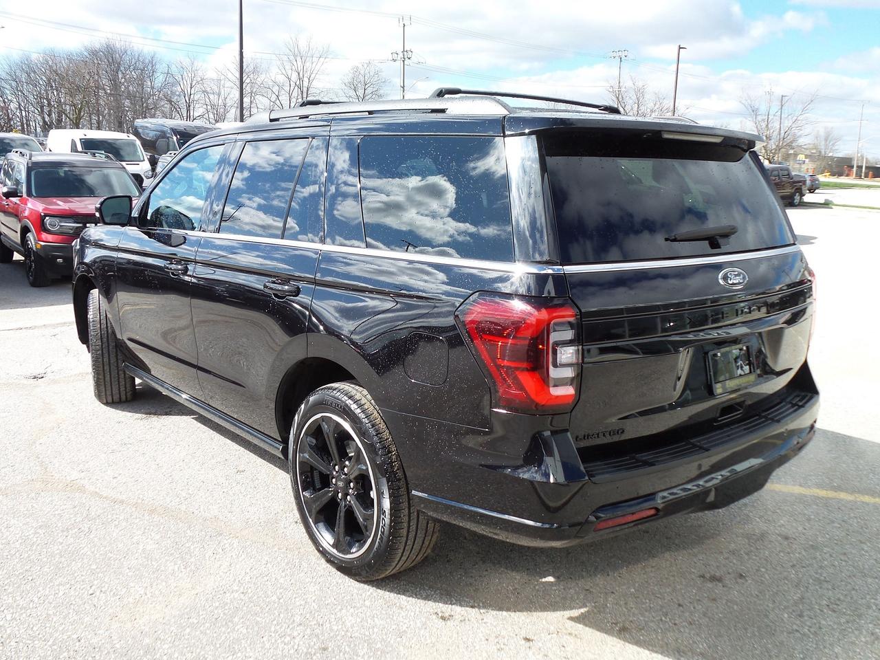 2024 Ford Expedition LIMITED, STEALTH, LEATHER, MOONROOF, NAV, TECH! Photo