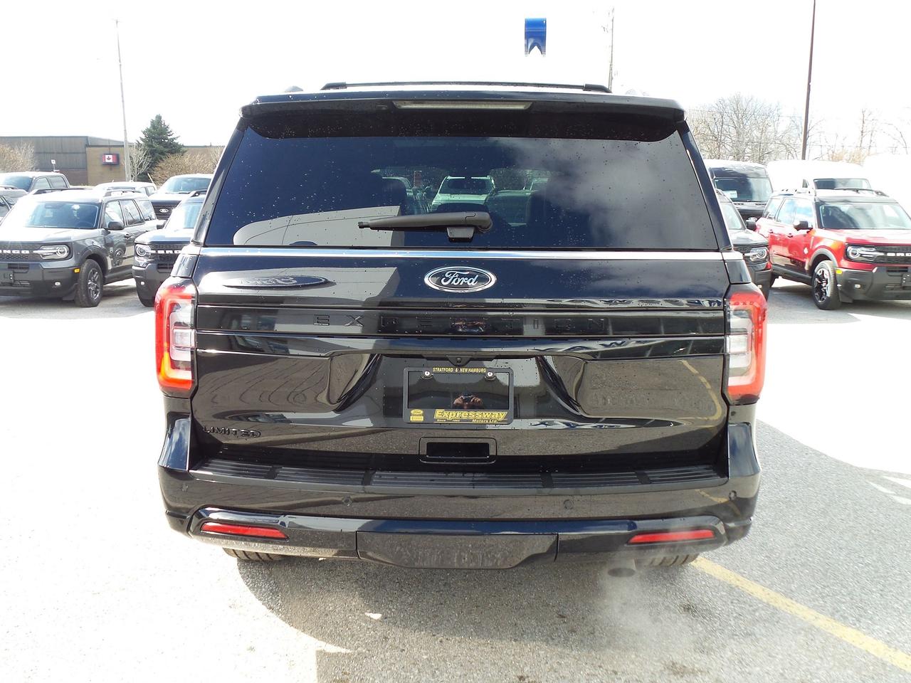 2024 Ford Expedition LIMITED, STEALTH, LEATHER, MOONROOF, NAV, TECH! Photo