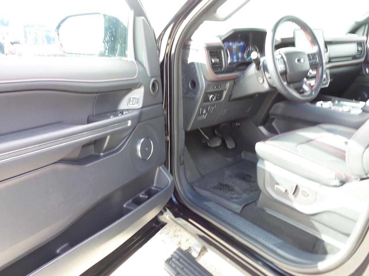 2024 Ford Expedition LIMITED, STEALTH, LEATHER, MOONROOF, NAV, TECH! Photo