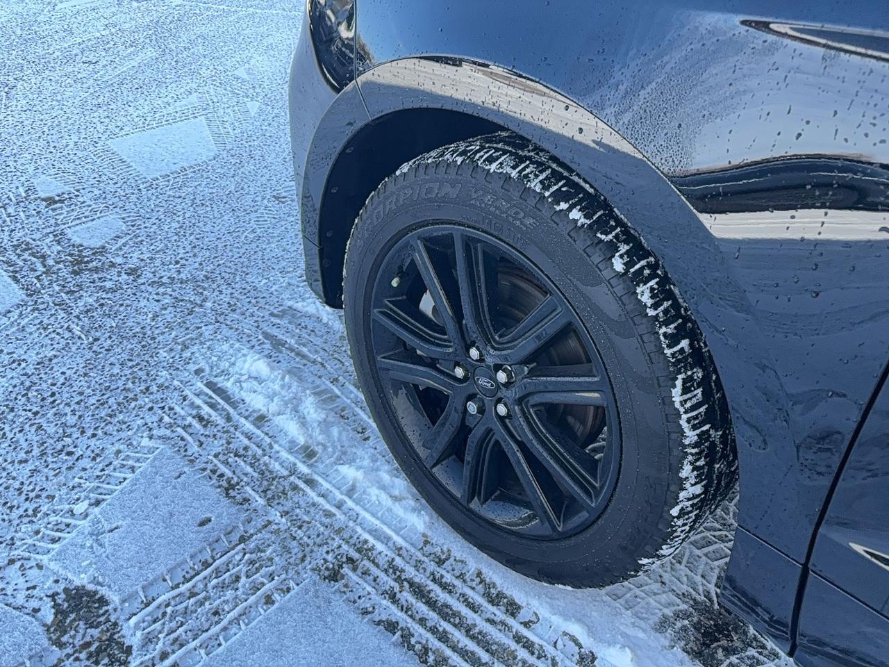 2024 Ford Edge ST-LINE, 2L, PANO ROOF, COPILOT PACK, HEATED WHEEL Photo