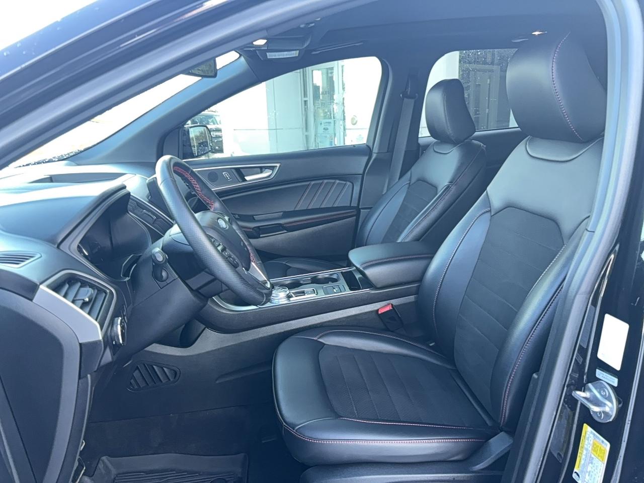 2024 Ford Edge ST-LINE, 2L, PANO ROOF, COPILOT PACK, HEATED WHEEL Photo