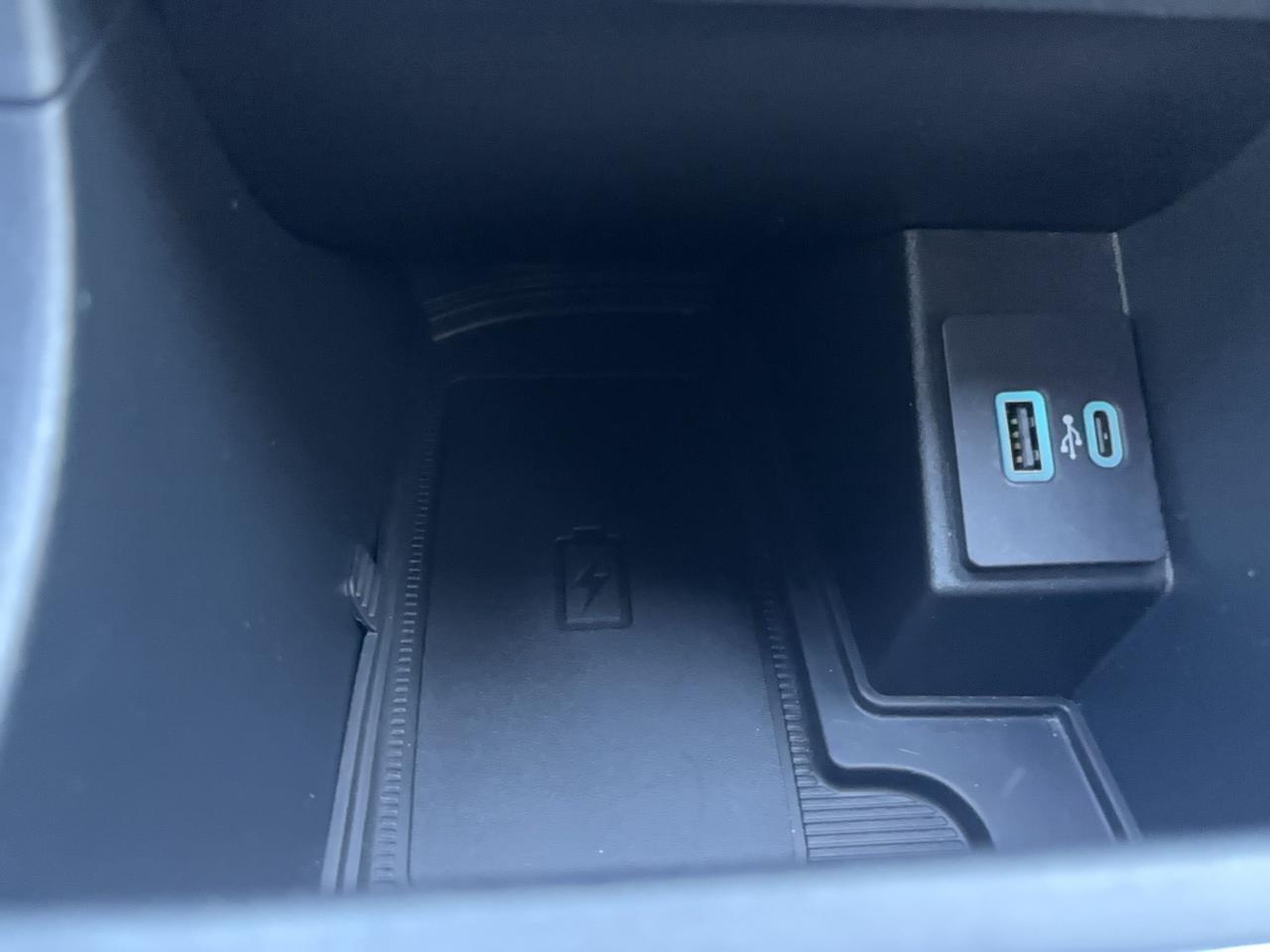 2024 Ford Edge ST-LINE, 2L, PANO ROOF, COPILOT PACK, HEATED WHEEL Photo