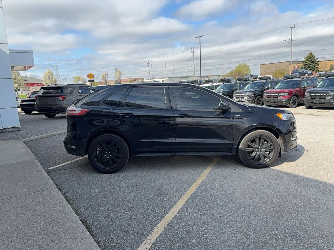 2024 Ford Edge ST-LINE, 2L, PANO ROOF, COPILOT PACK, HEATED WHEEL Photo3