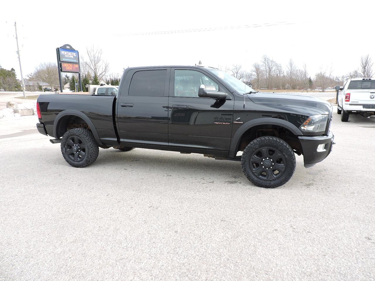 2017 RAM 2500 SLT Diesel 4X4 5TH Wheel Hitch New Brakes 221000KM Photo2