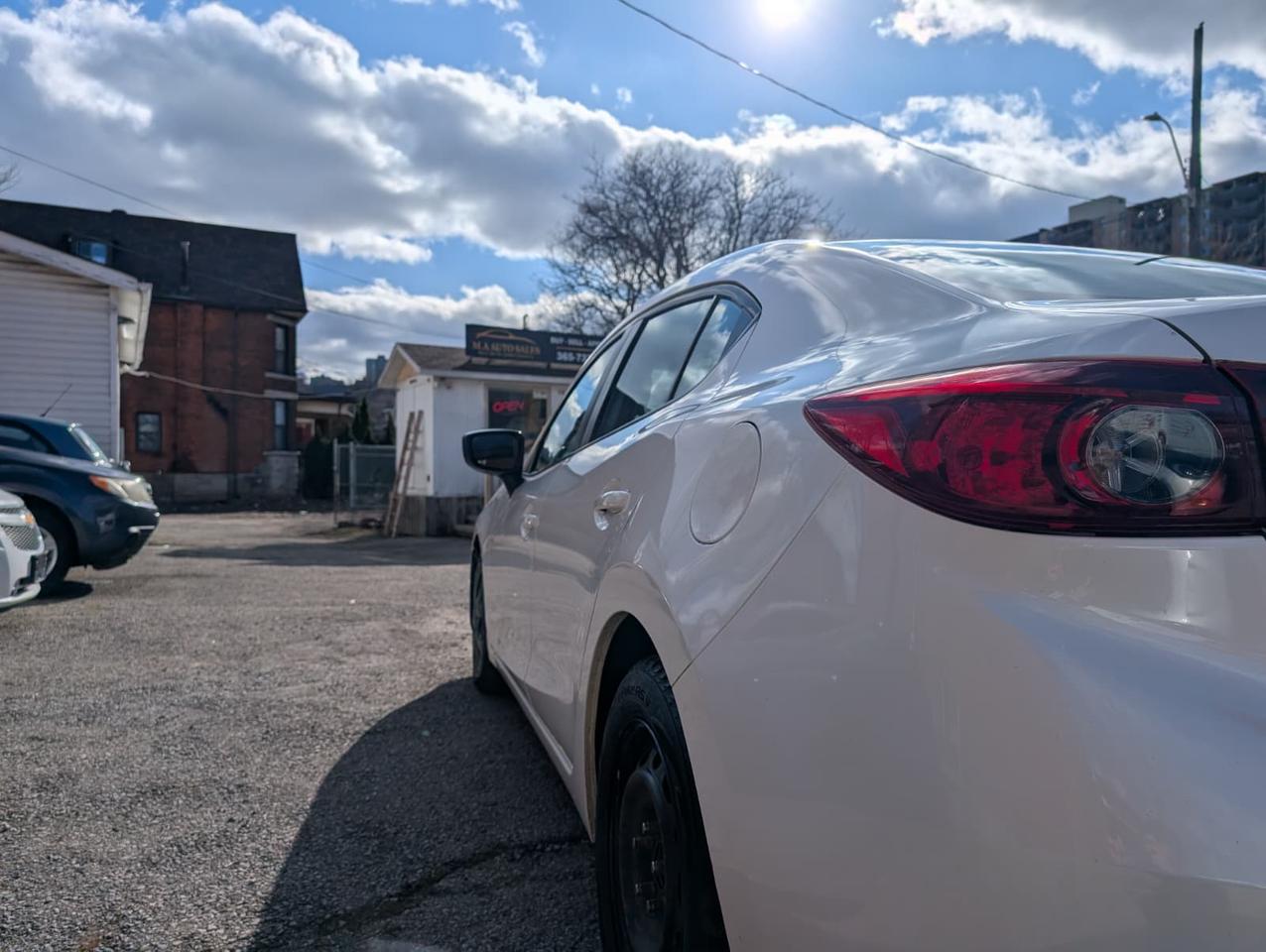 2016 Mazda MAZDA3 GX Photo3