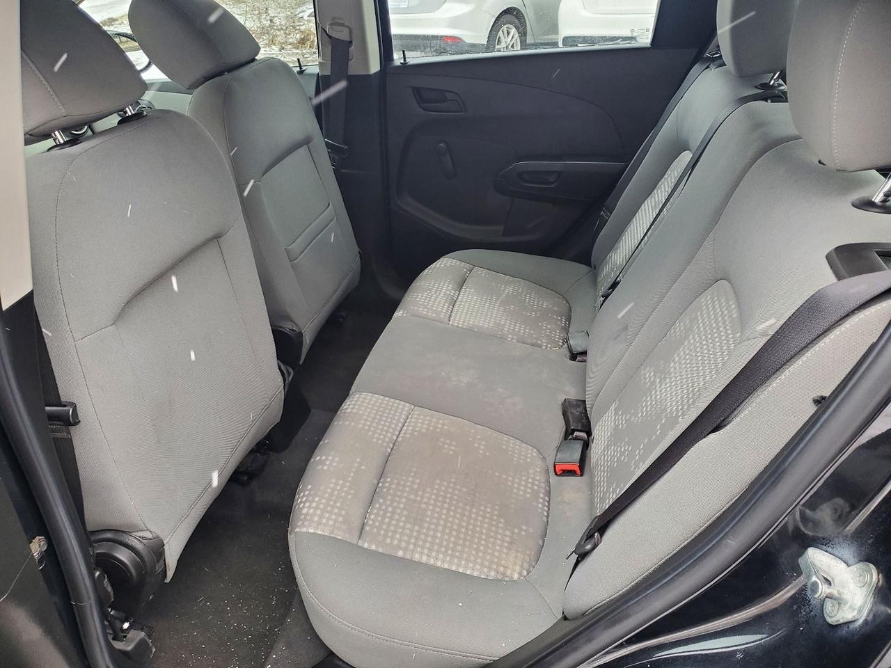 2015 Chevrolet Sonic LS Photo