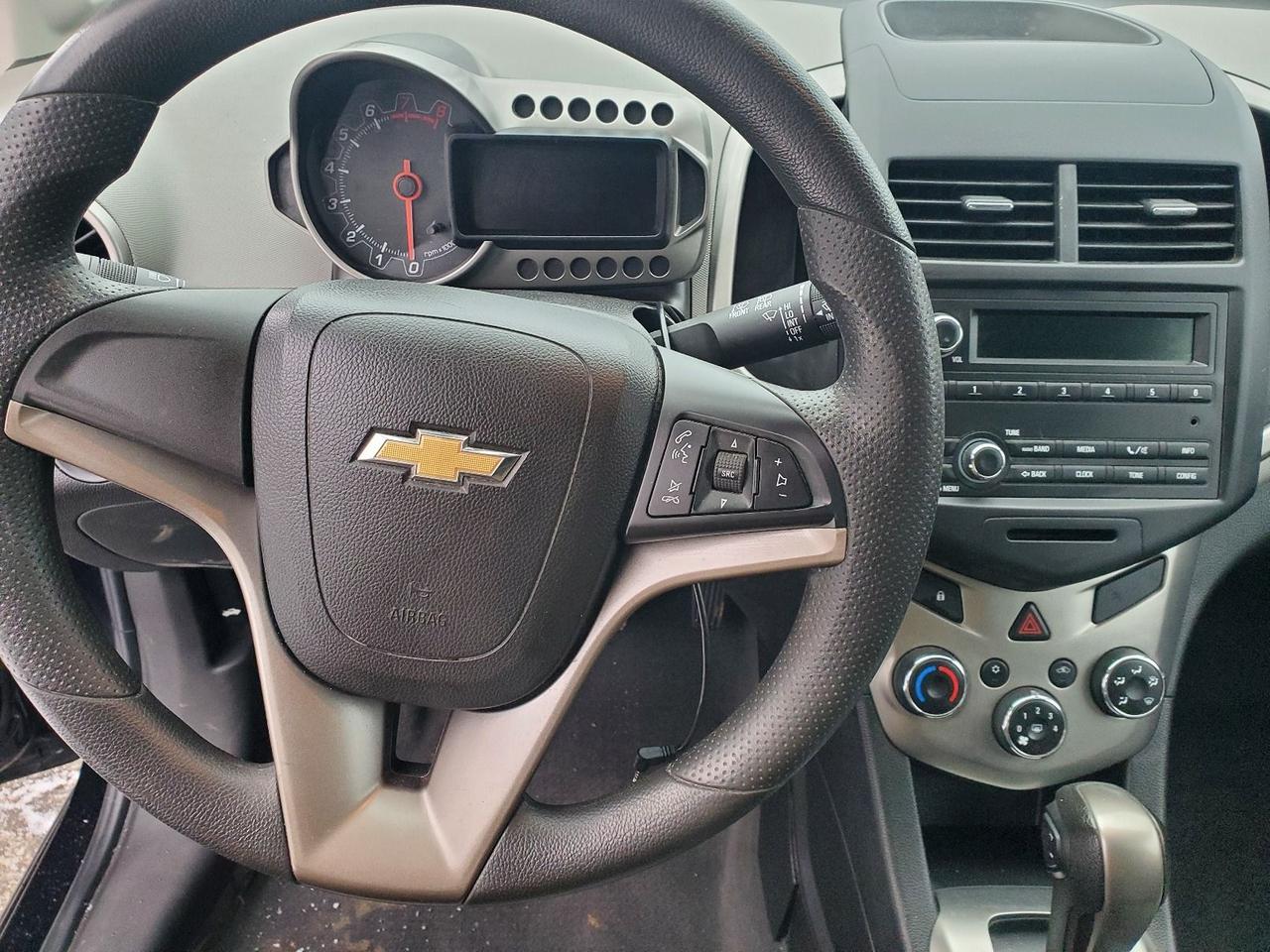 2015 Chevrolet Sonic LS Photo