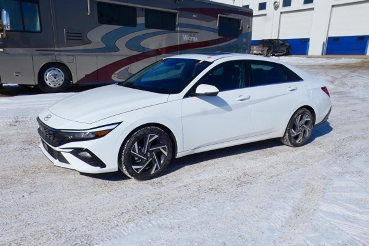 2025 Hyundai Elantra Luxury IVT w/Htd Leather, S/R, NAV, BUC - Photo #1