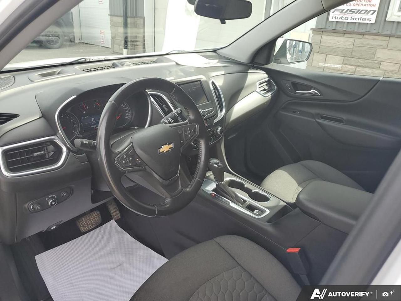 2020 Chevrolet Equinox LT w/2FL-REMOTE START-REAR CAMERA-PWR LIFTGATE- Photo