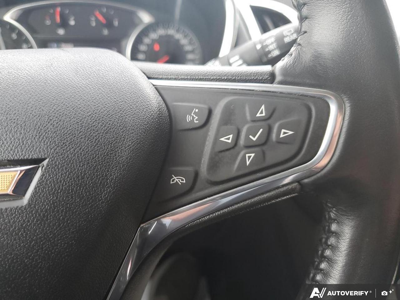 2020 Chevrolet Equinox LT w/2FL-REMOTE START-REAR CAMERA-PWR LIFTGATE- Photo