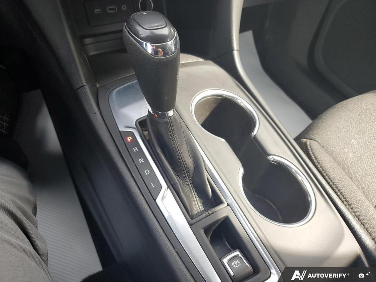 2020 Chevrolet Equinox LT w/2FL-REMOTE START-REAR CAMERA-PWR LIFTGATE- Photo