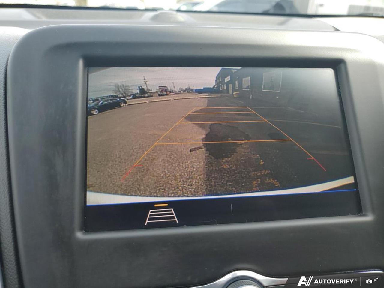 2020 Chevrolet Equinox LT w/2FL-REMOTE START-REAR CAMERA-PWR LIFTGATE- Photo