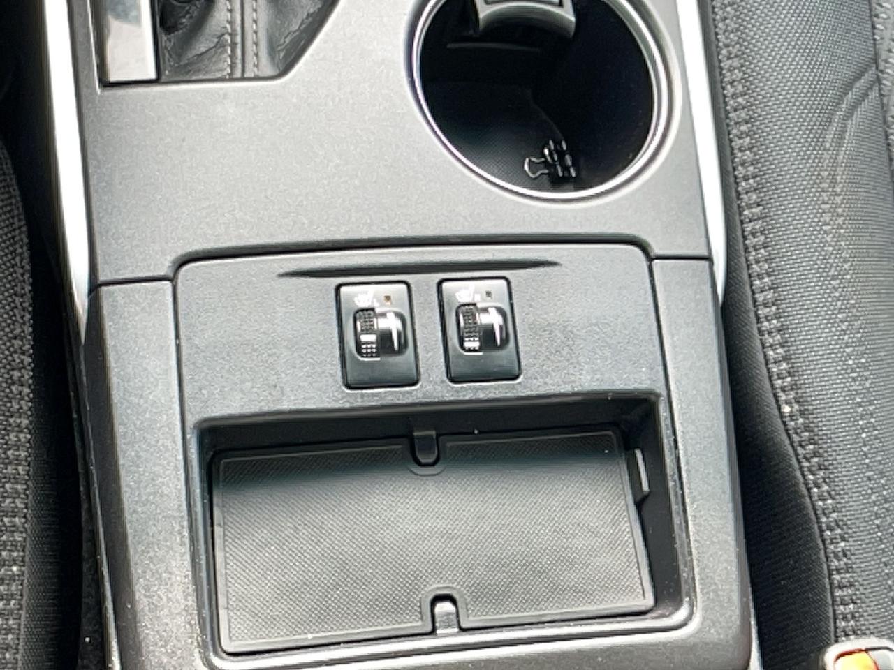 2015 Toyota Camry LE Photo