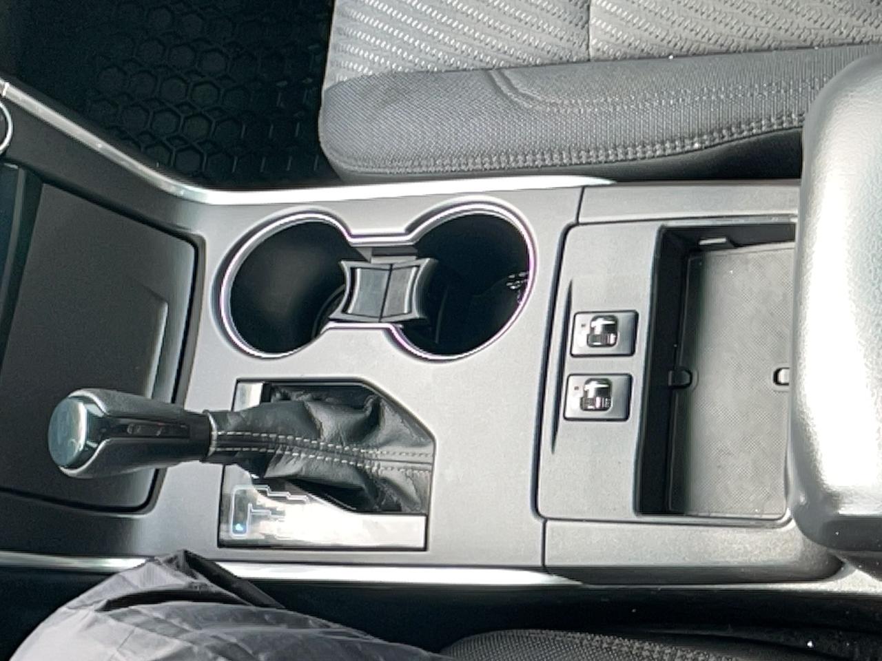 2015 Toyota Camry LE Photo