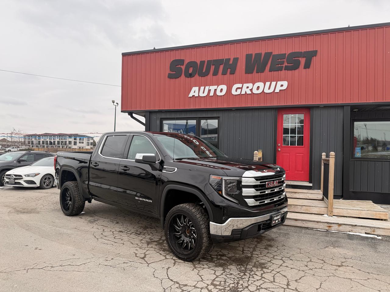 2023 GMC Sierra 1500 SLE - Photo #1