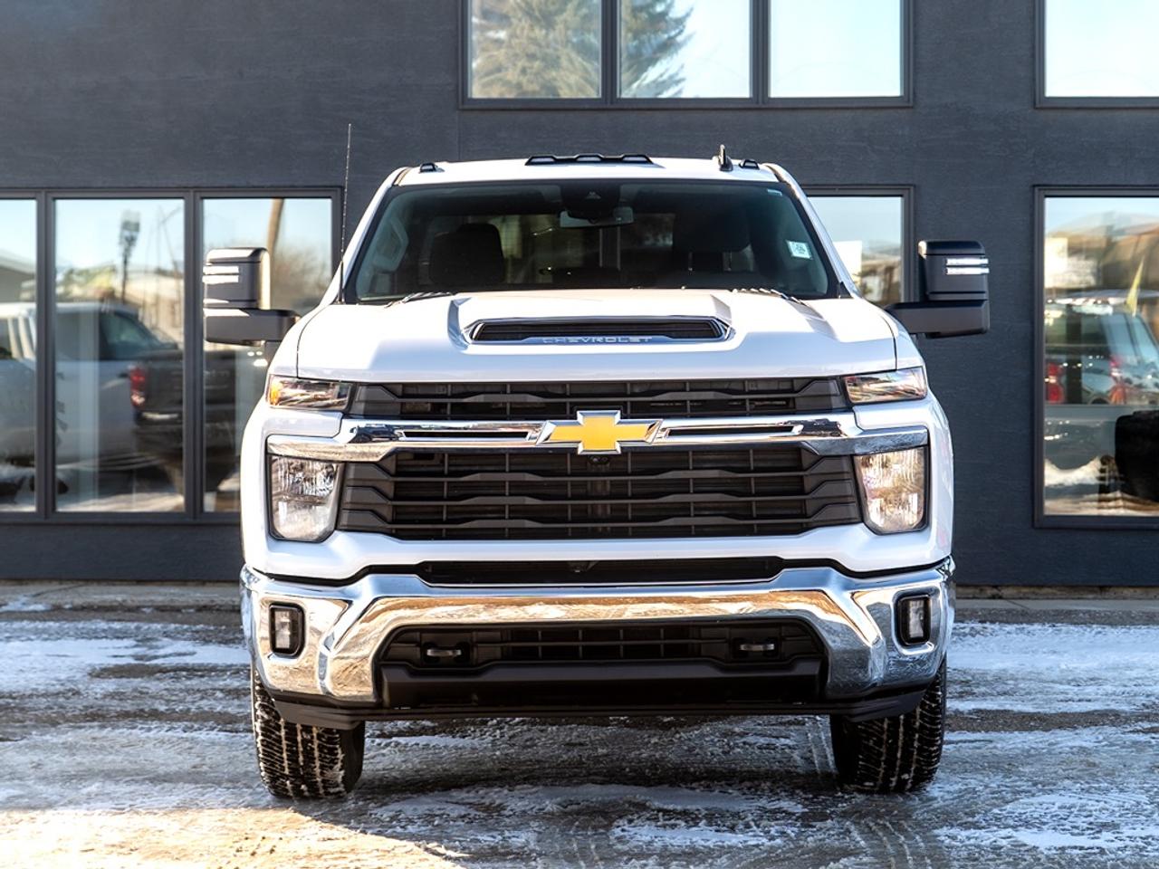 2024 Chevrolet Silverado 2500 LT Photo2