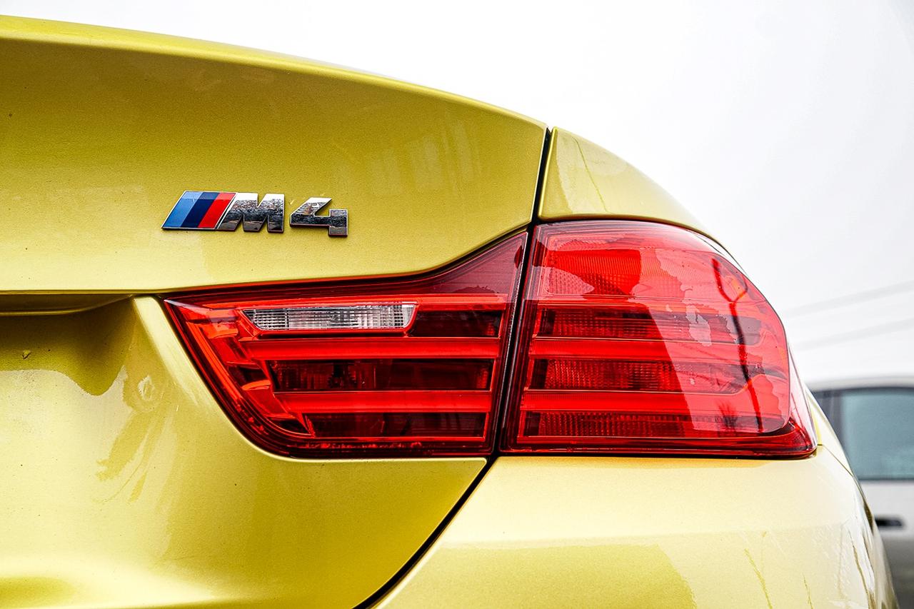 2016 BMW M4 COUPE |MANUAL GEAR|HUD|CARBON FIBER|NAVI|CAM Photo