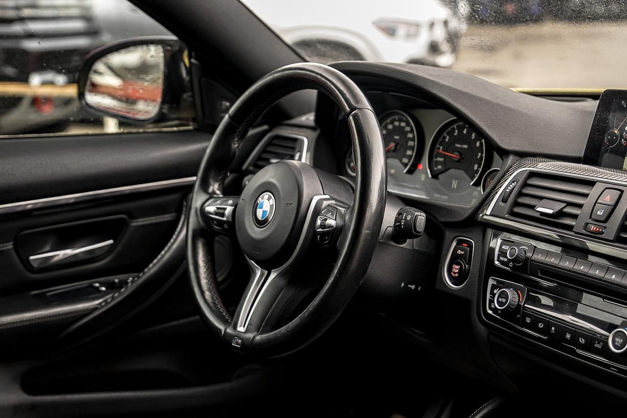 2016 BMW M4 COUPE |MANUAL GEAR|HUD|CARBON FIBER|NAVI|CAM Photo