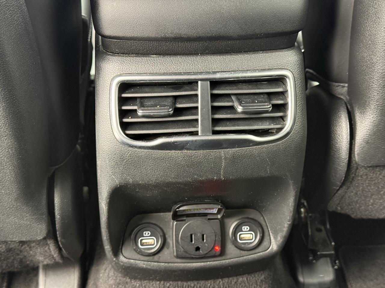 2021 Hyundai Santa Fe Ultimate Calligraphy Photo