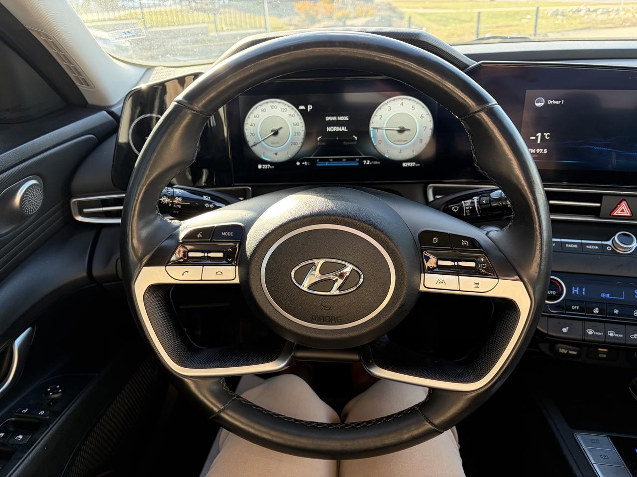 2021 Hyundai Elantra Ultimate Tech Photo