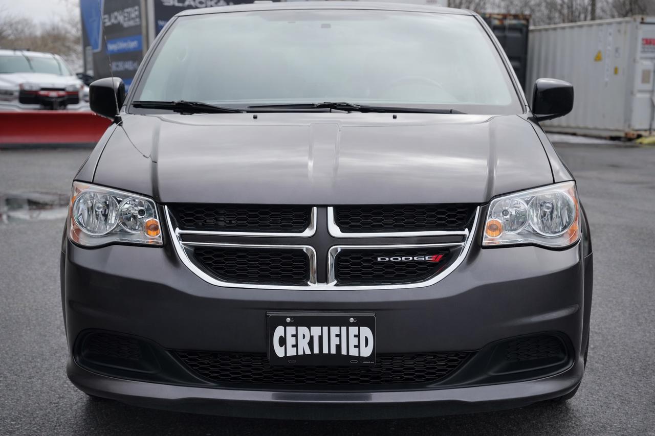 2016 Dodge Grand Caravan SXT Photo