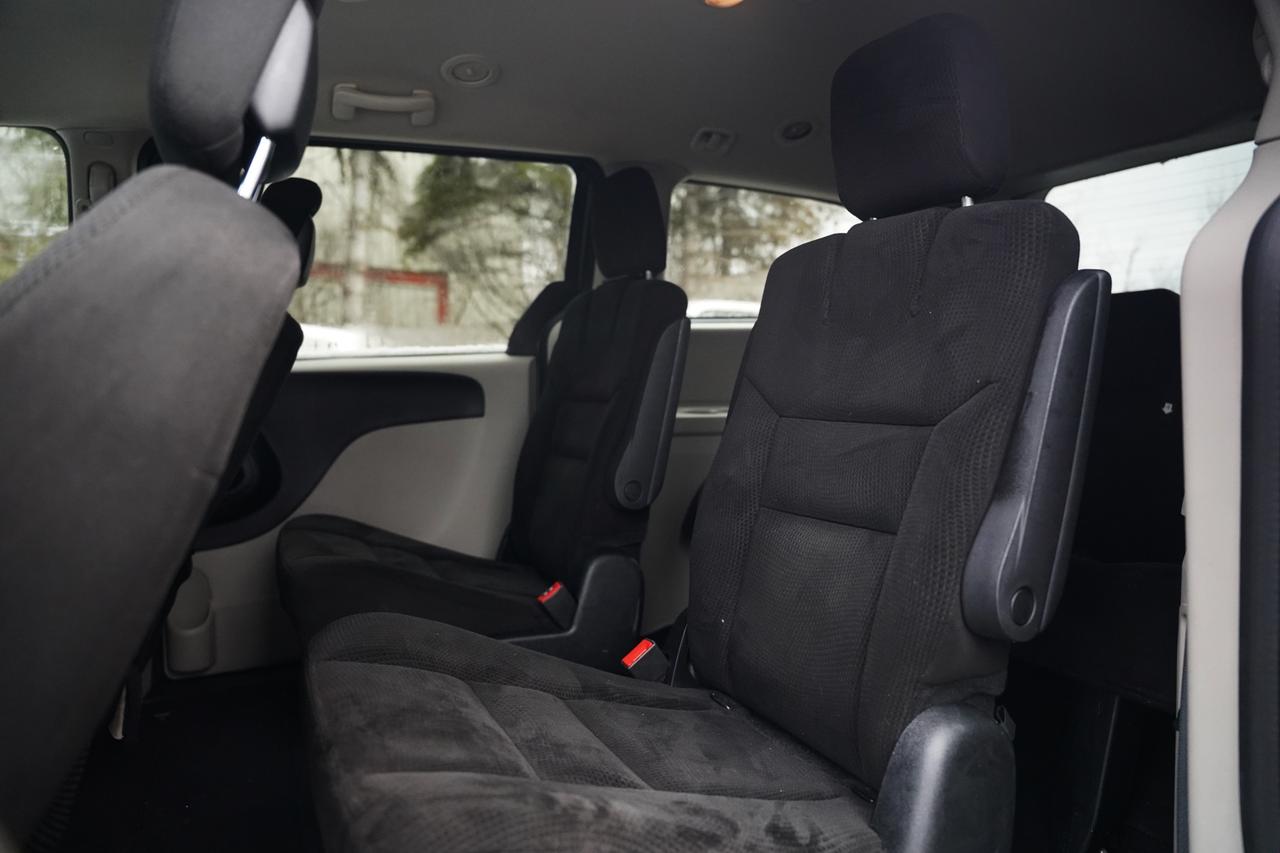 2016 Dodge Grand Caravan SXT Photo