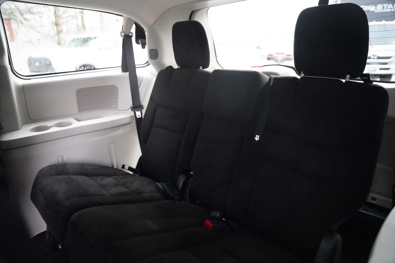 2016 Dodge Grand Caravan SXT Photo