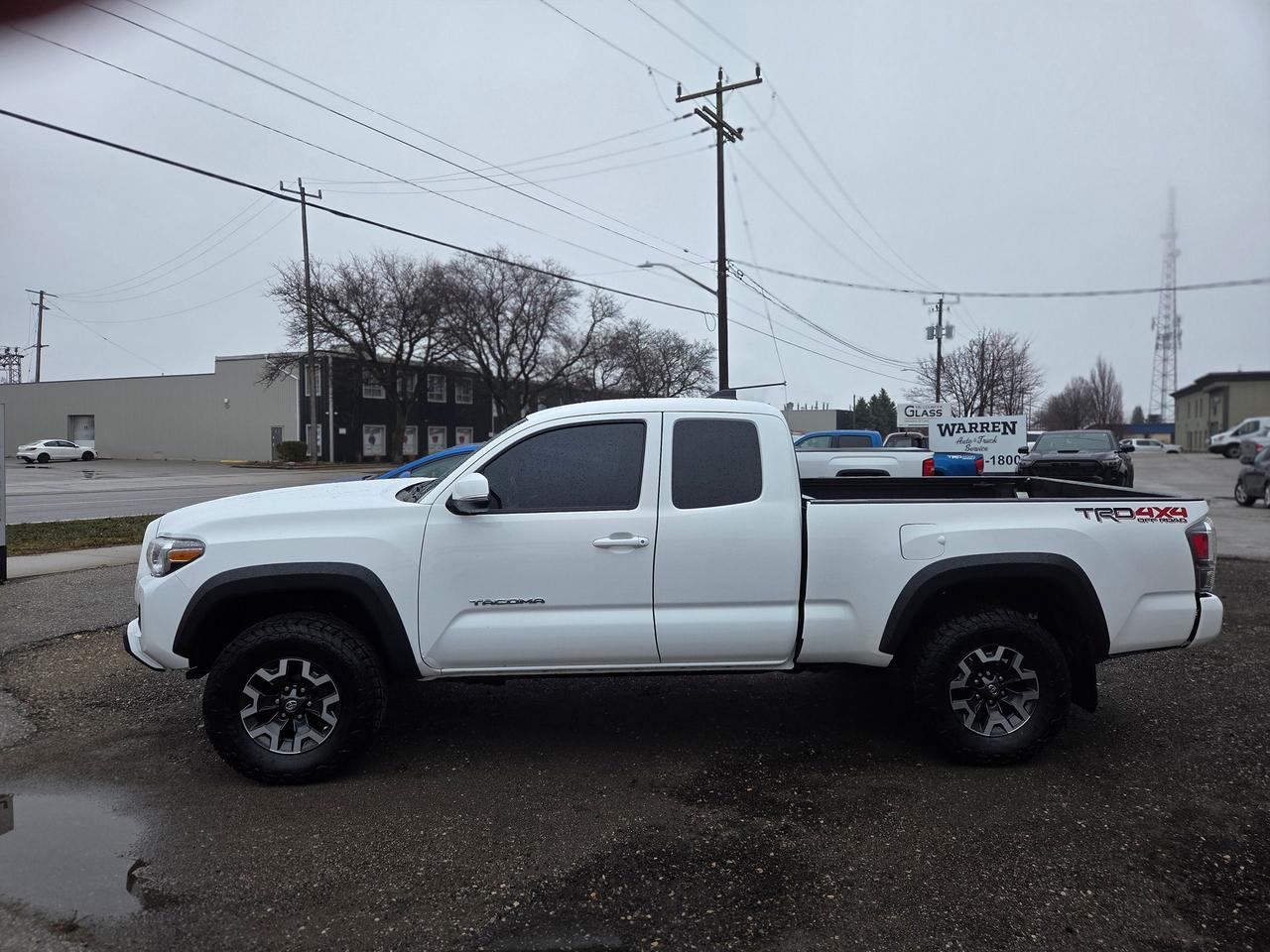 2020 Toyota Tacoma TRD Off Road Photo2