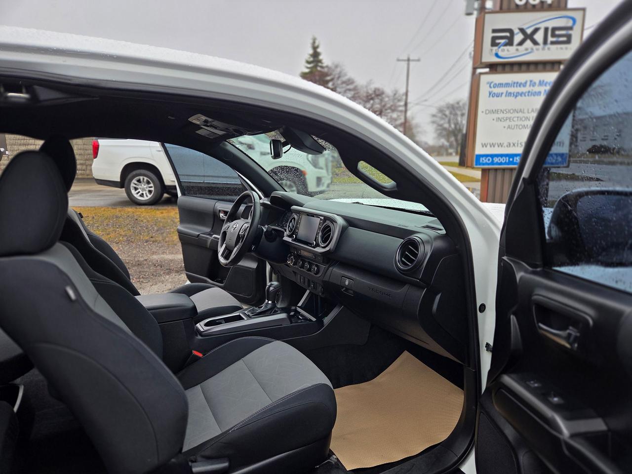 2020 Toyota Tacoma TRD Off Road Photo