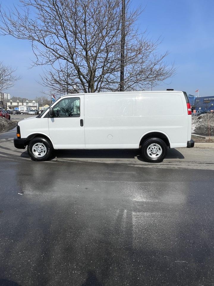 2016 Chevrolet Express Cargo Van HEAVY DUTY    NO WINDOWS ALL AROUND Photo1