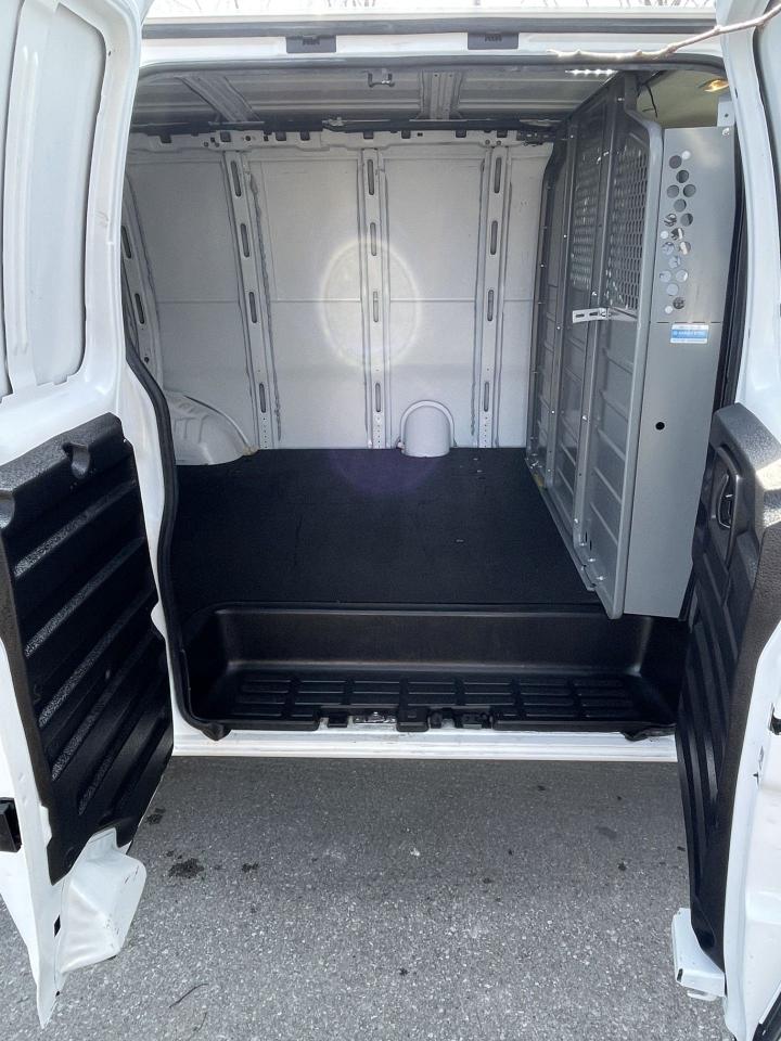 2016 Chevrolet Express Cargo Van HEAVY DUTY    NO WINDOWS ALL AROUND Photo