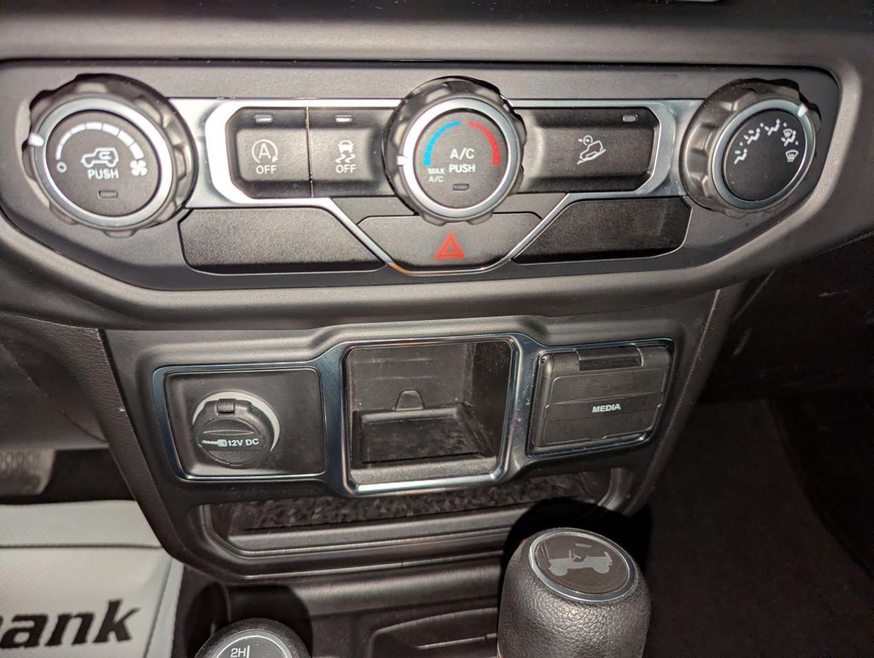 2021 Jeep Wrangler Sport WITH 3.6L V6 ENGINE!! Photo