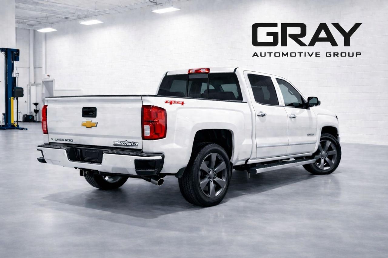 2017 Chevrolet Silverado 1500 4WD Crew Cab 143.5" High Country Photo