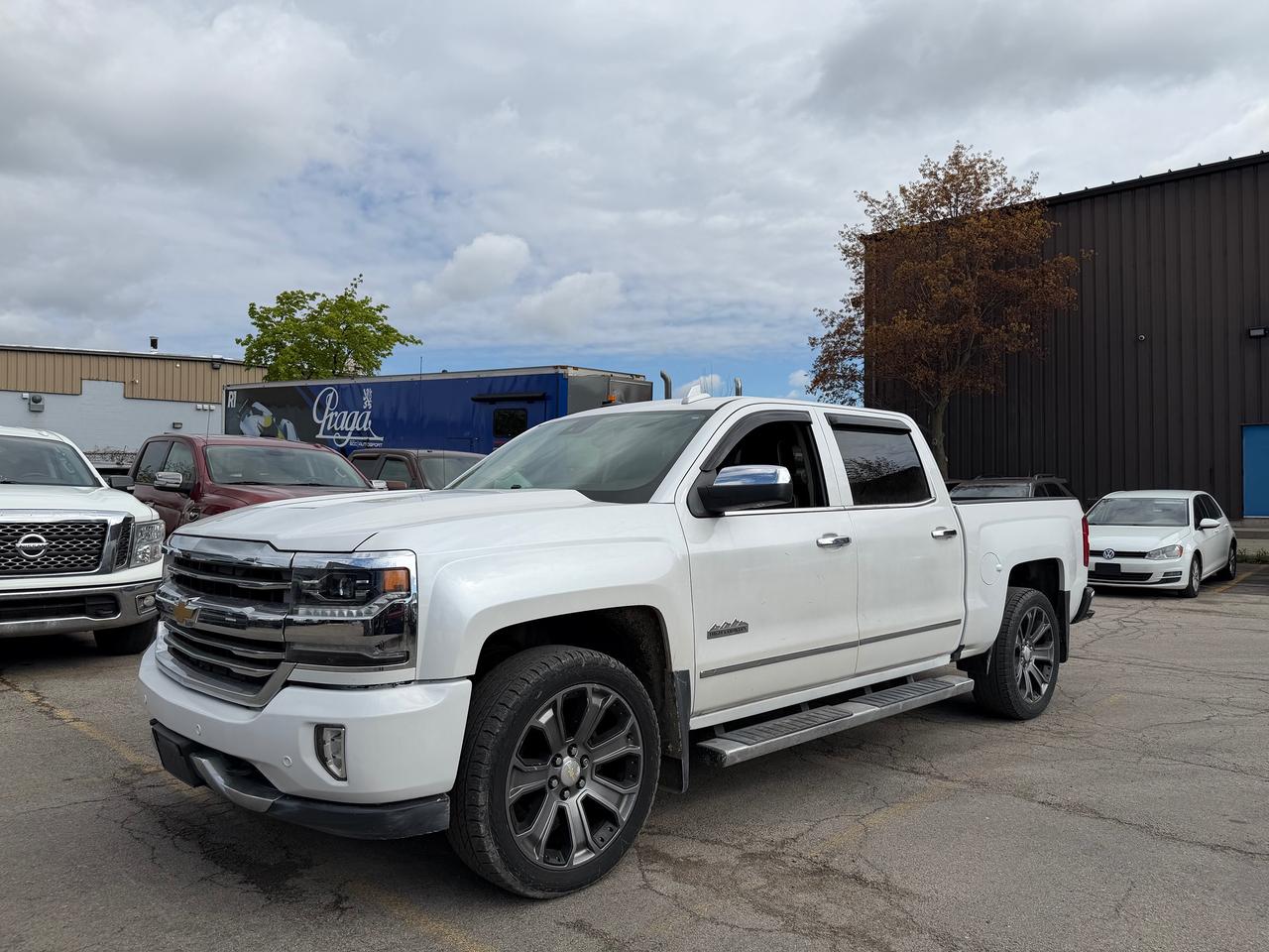 2017 Chevrolet Silverado 1500 High Country 143.5" Crew 4x4 - Photo #1