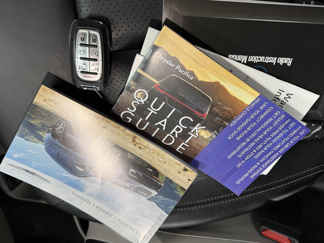 2023 Chrysler Pacifica Touring L Photo