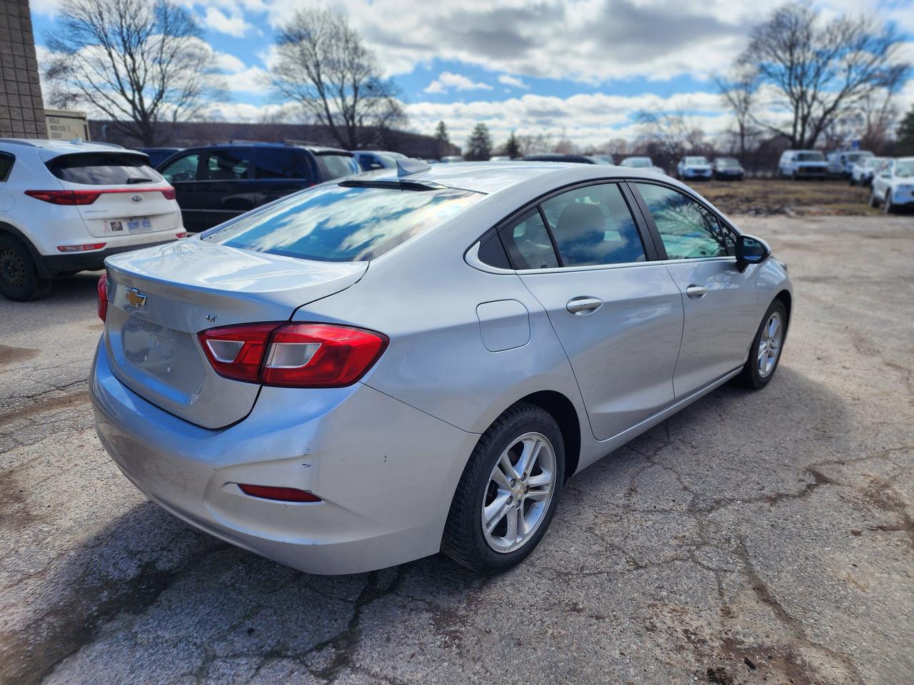 2018 Chevrolet Cruze LT l Clean Carfax | No Accidents | Remote Start | Photo