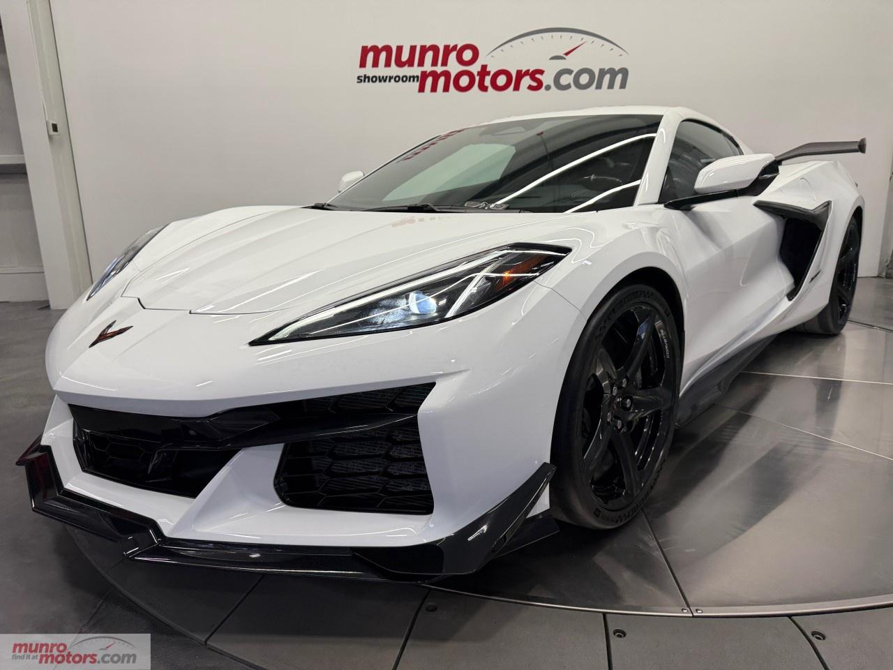 2025 Chevrolet Corvette Z06 Coupe 3LZ Photo4