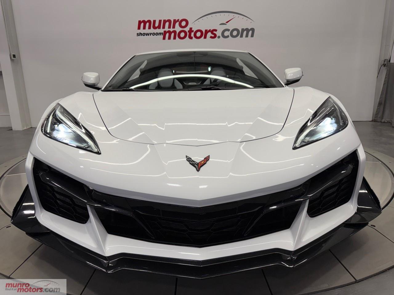 2025 Chevrolet Corvette Z06 Coupe 3LZ Photo2
