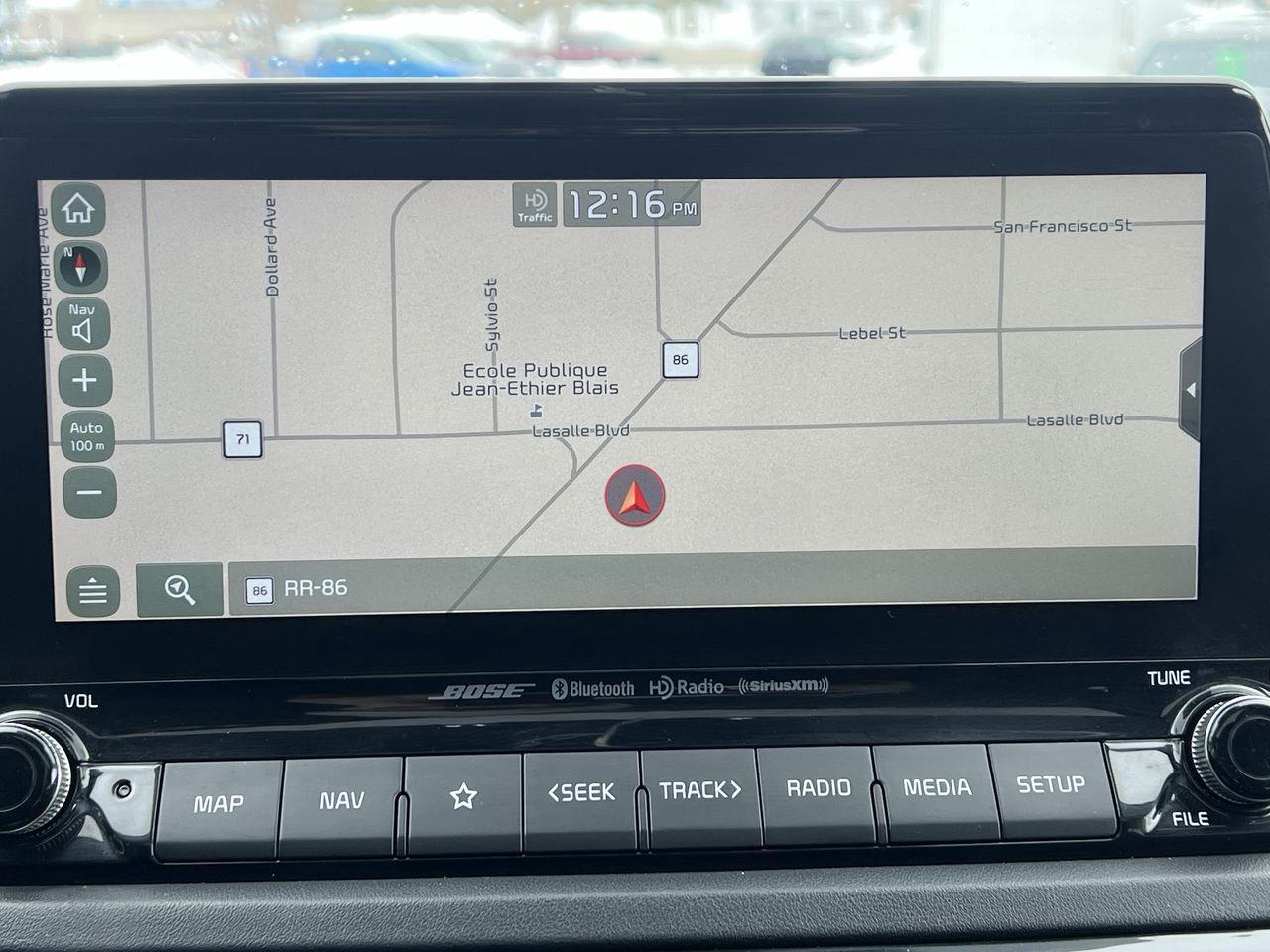 2021 Kia Seltos SX Turbo AWD, MOONROOF, HEATED LEATHER SEATS, SIRIUS XM, BACK UP CAM, NAV, HEATED STEERING WHEEL!! Photo