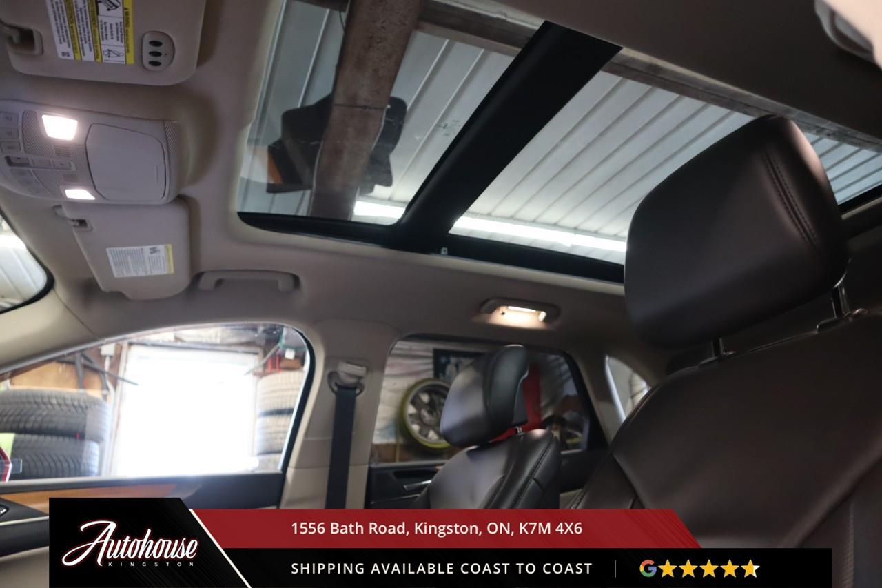 2017 Lincoln MKC Select PANORAMIC MOONROOF - NAVIGATION Photo