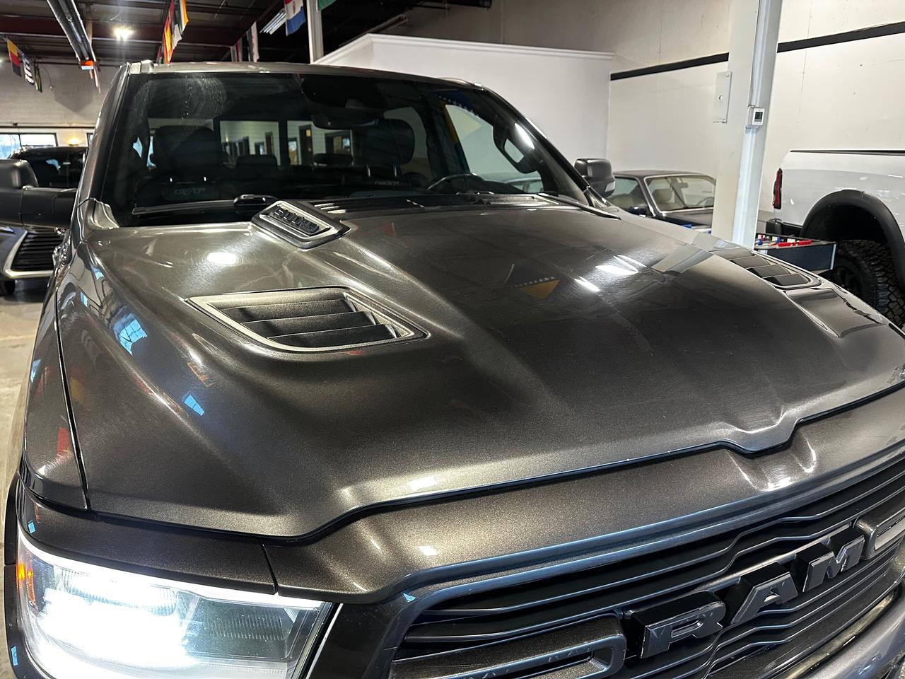 2023 RAM 1500 SPORT GT | LEATHER |22' WHEELS |MOPAR HOOD&EXHAUST Photo2