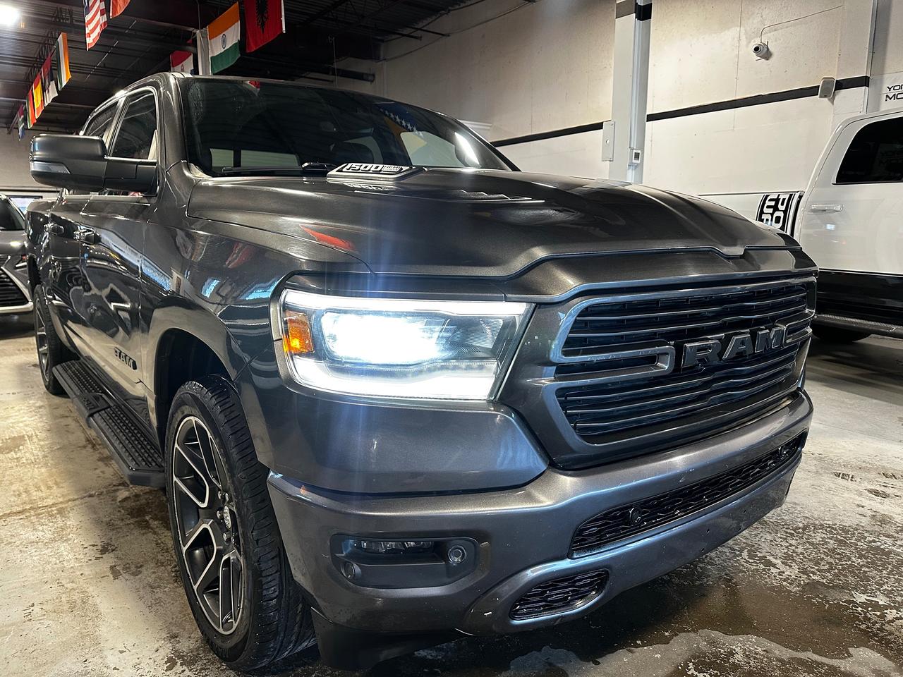 2023 RAM 1500 SPORT GT | LEATHER |22' WHEELS |MOPAR HOOD&EXHAUST Photo4