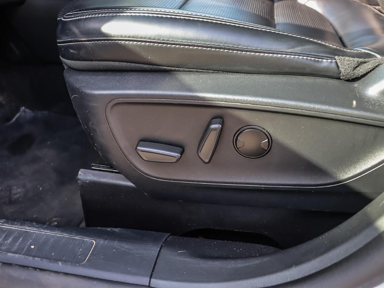 2025 Ford Escape Platinum | AWD | Premium Sound | Leather | Photo
