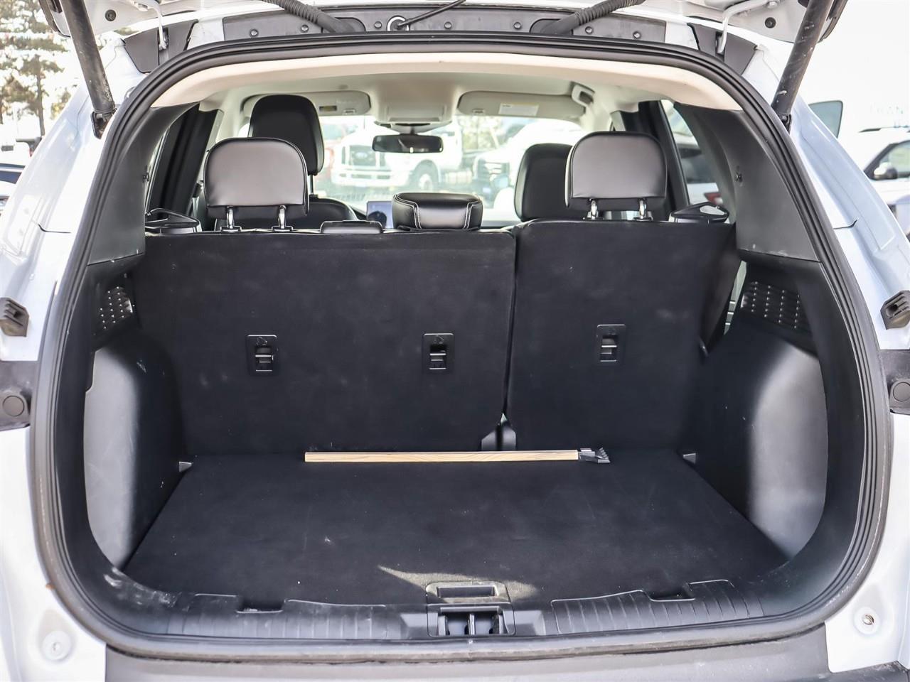 2025 Ford Escape Platinum | AWD | Premium Sound | Leather | Photo