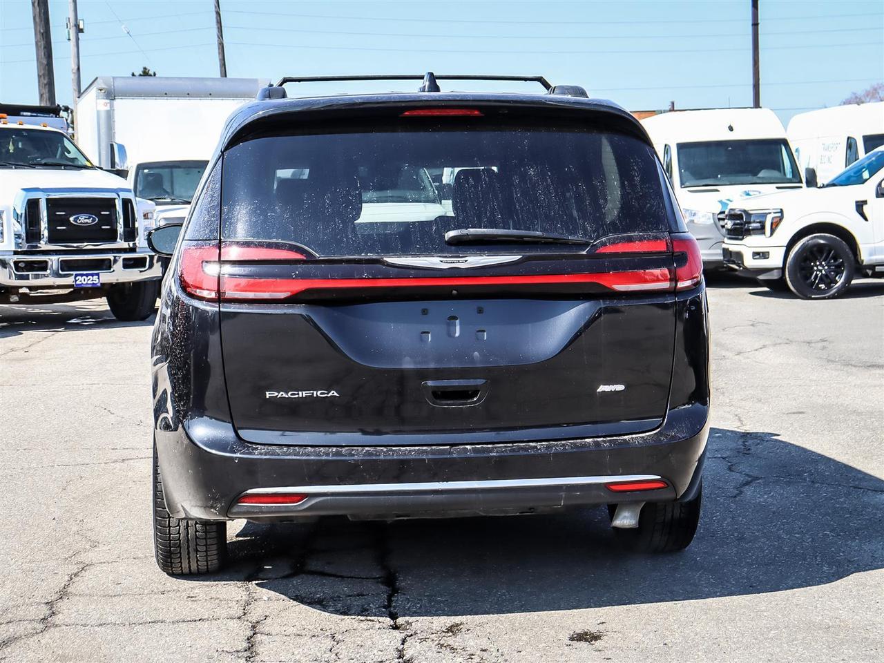 2022 Chrysler Pacifica Touring L | FINANCE IT FOR $117 PER WEEK + TAX | Photo4