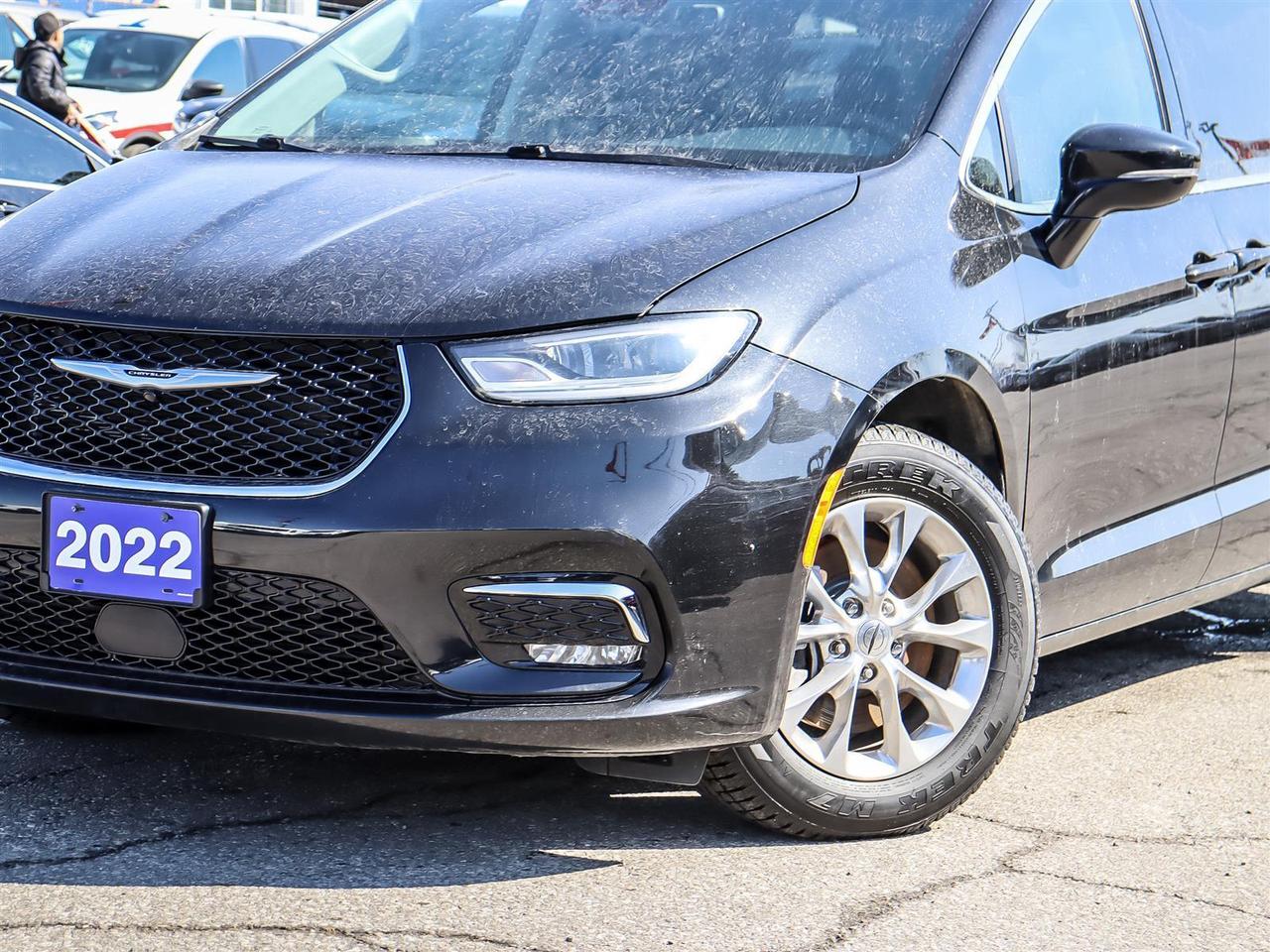 2022 Chrysler Pacifica Touring L | FINANCE IT FOR $117 PER WEEK + TAX | Photo