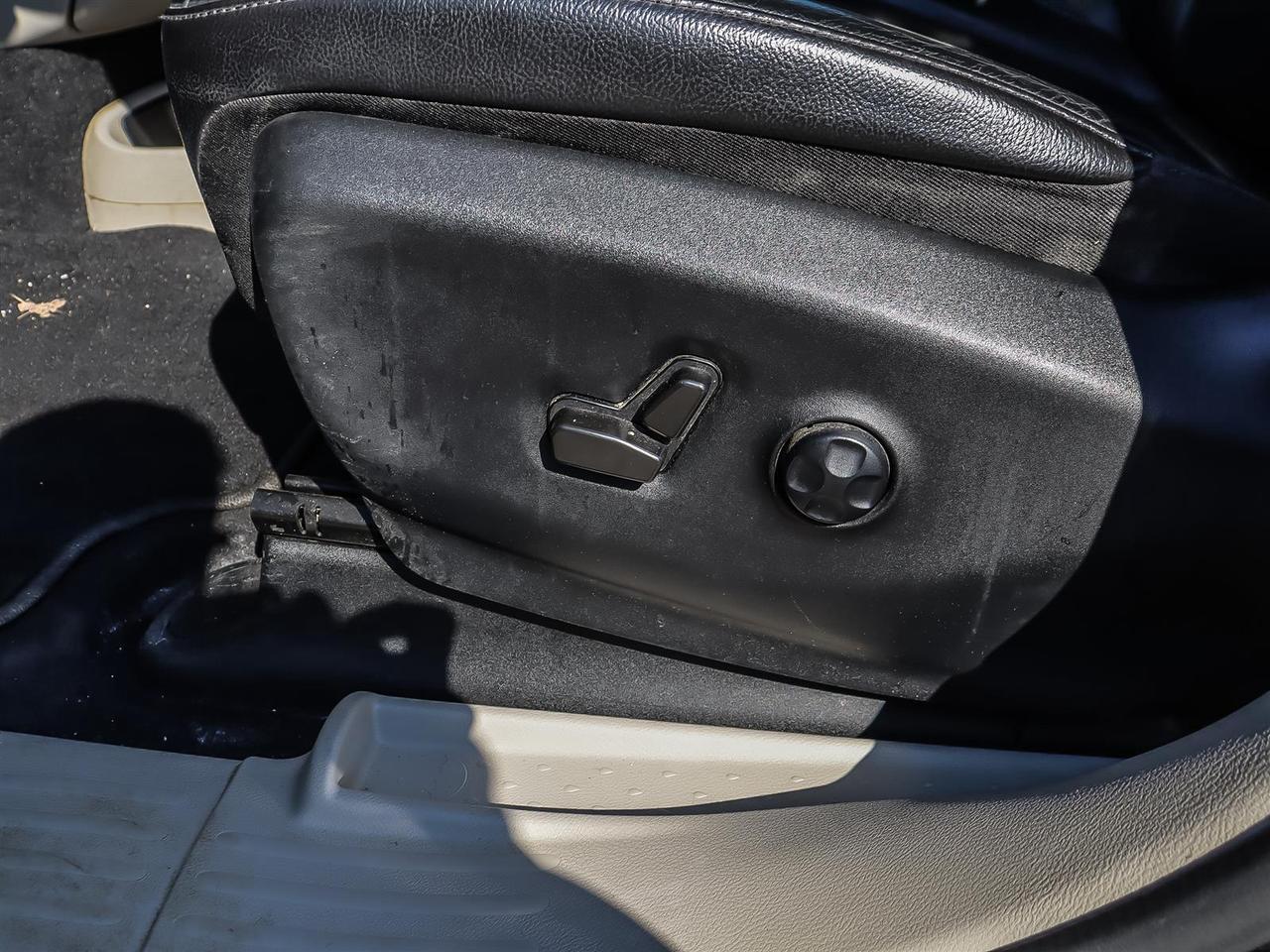 2022 Chrysler Pacifica Touring L | FINANCE IT FOR $117 PER WEEK + TAX | Photo