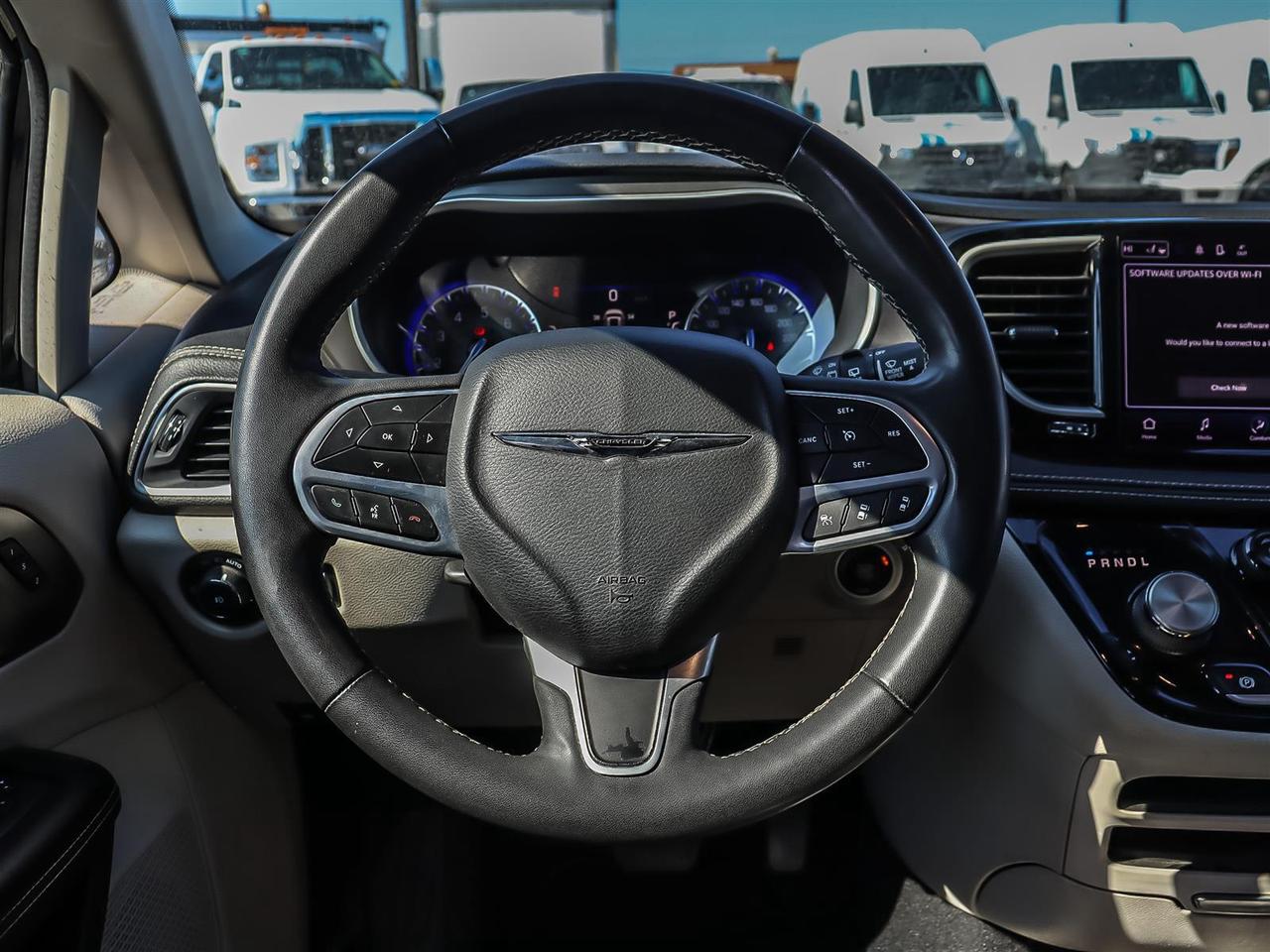 2022 Chrysler Pacifica Touring L | FINANCE IT FOR $117 PER WEEK + TAX | Photo