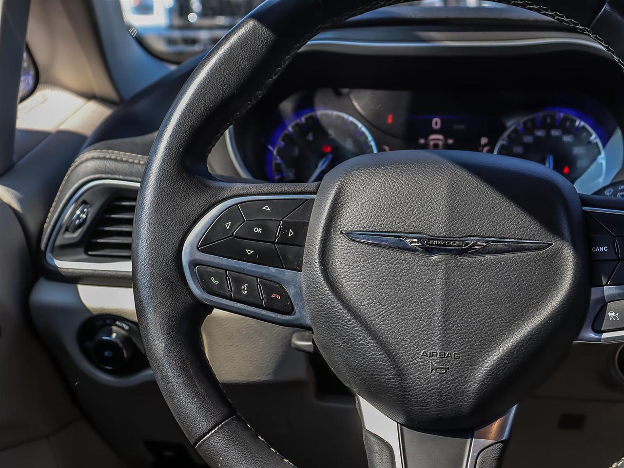 2022 Chrysler Pacifica Touring L | FINANCE IT FOR $117 PER WEEK + TAX | Photo