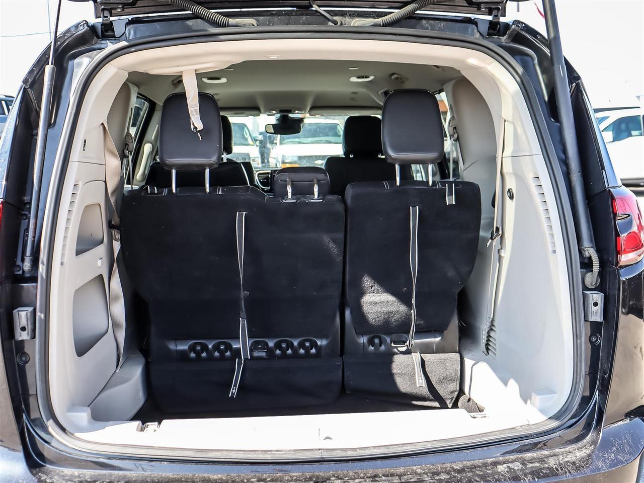 2022 Chrysler Pacifica Touring L | FINANCE IT FOR $117 PER WEEK + TAX | Photo